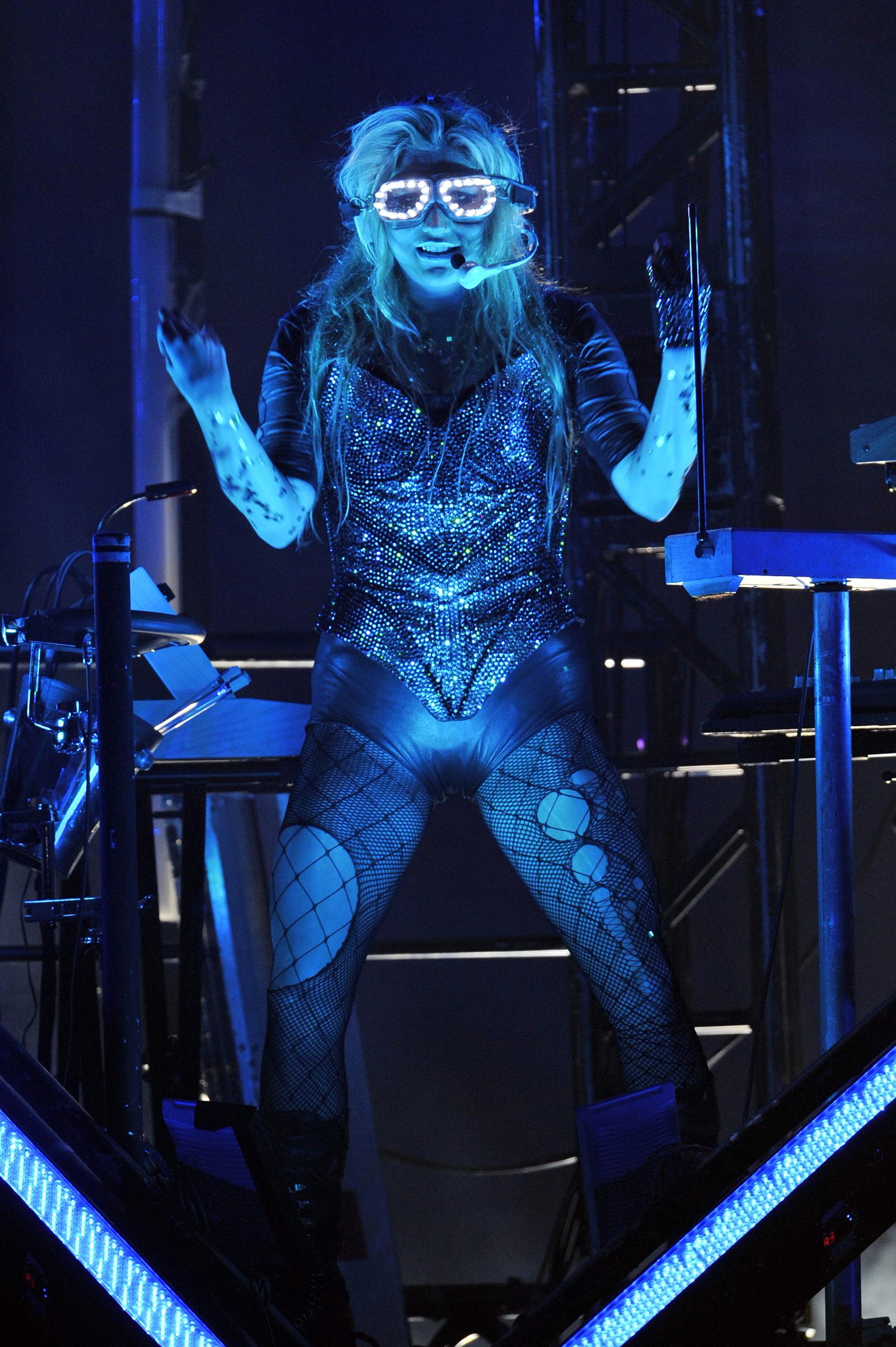 Kesha performs live in concert on her 'Get Sleazy Tour' | Picture 64581